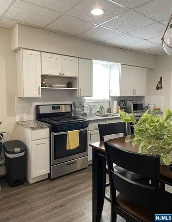 $1,950 | 632 Chase Avenue, Unit 1, Lyndhurst, NJ 07071