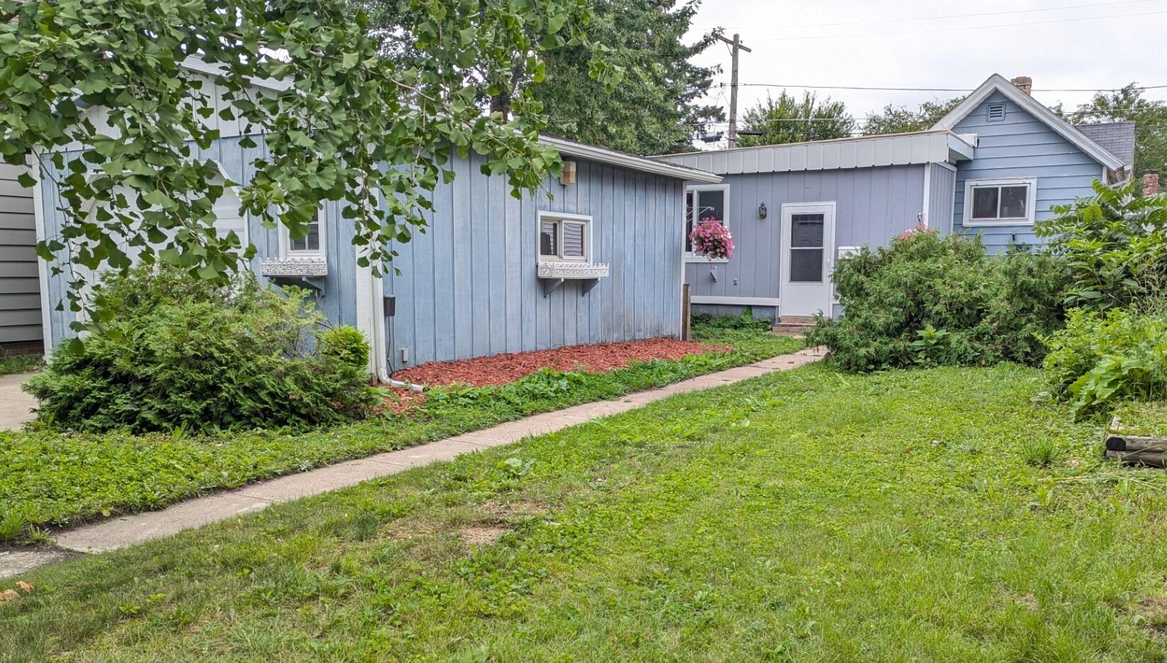 1332 Cleveland Avenue Racine, WI 53405 - Photo 1 of 1 1332 Cleveland Ave