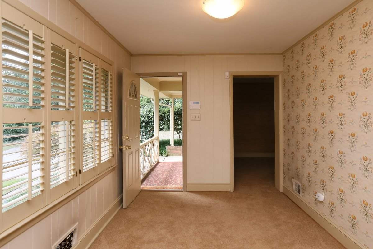 1913 Highland Place Raleigh, NC 27607 - Photo 4 of 25 Photo 4