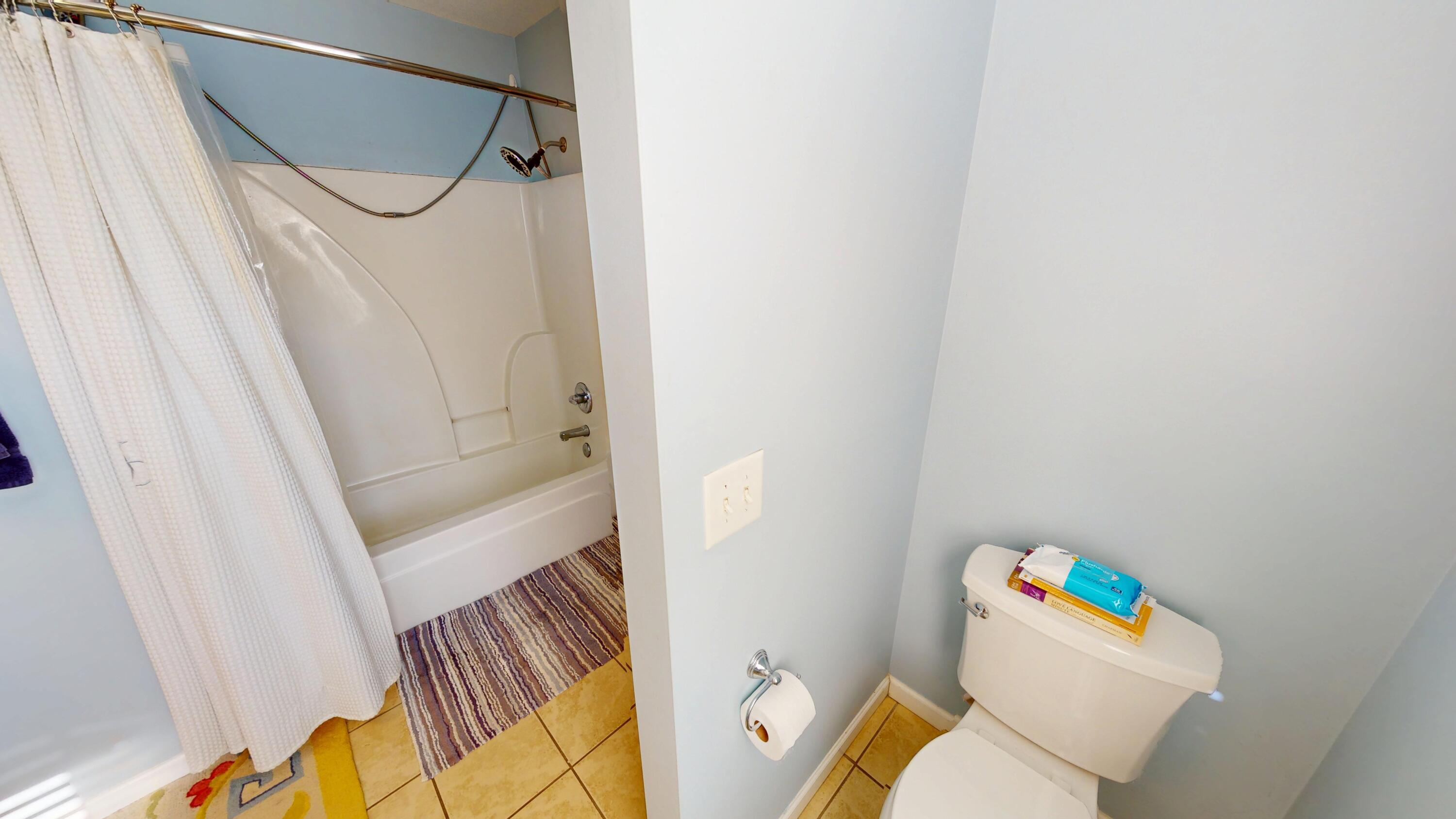 125 Silver Maple Circle Southwest Cleveland, TN 37311 - Photo 23 of 38 23 - Primary Bathroom