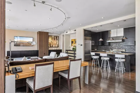 $575,000 | 201 South 11th Street, Unit 1120, Minneapolis, MN 55403