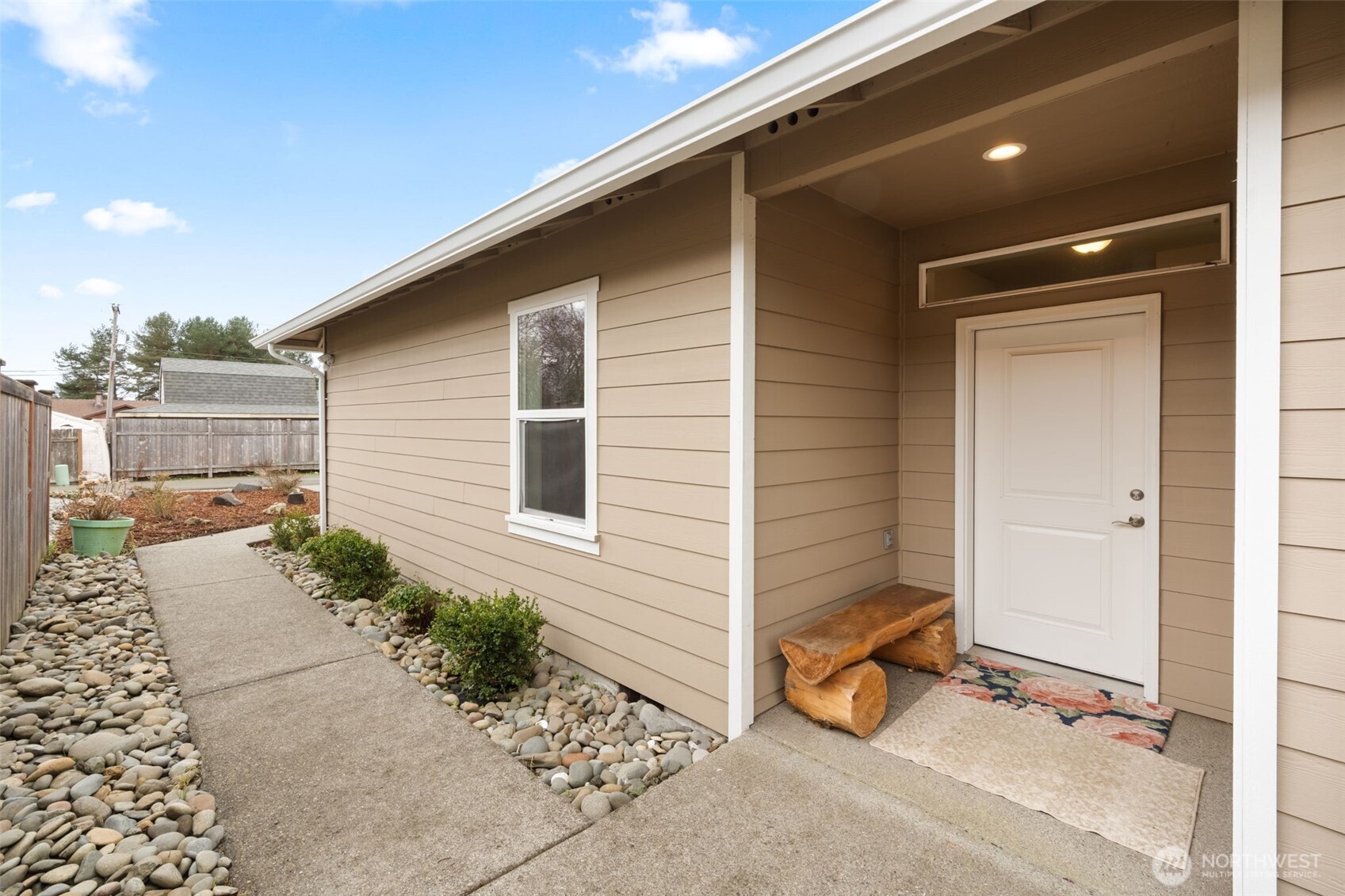 676 Southwest 20th Street, Unit A Chehalis, WA 98532 - Photo 7 of 32 Gallery Image 7