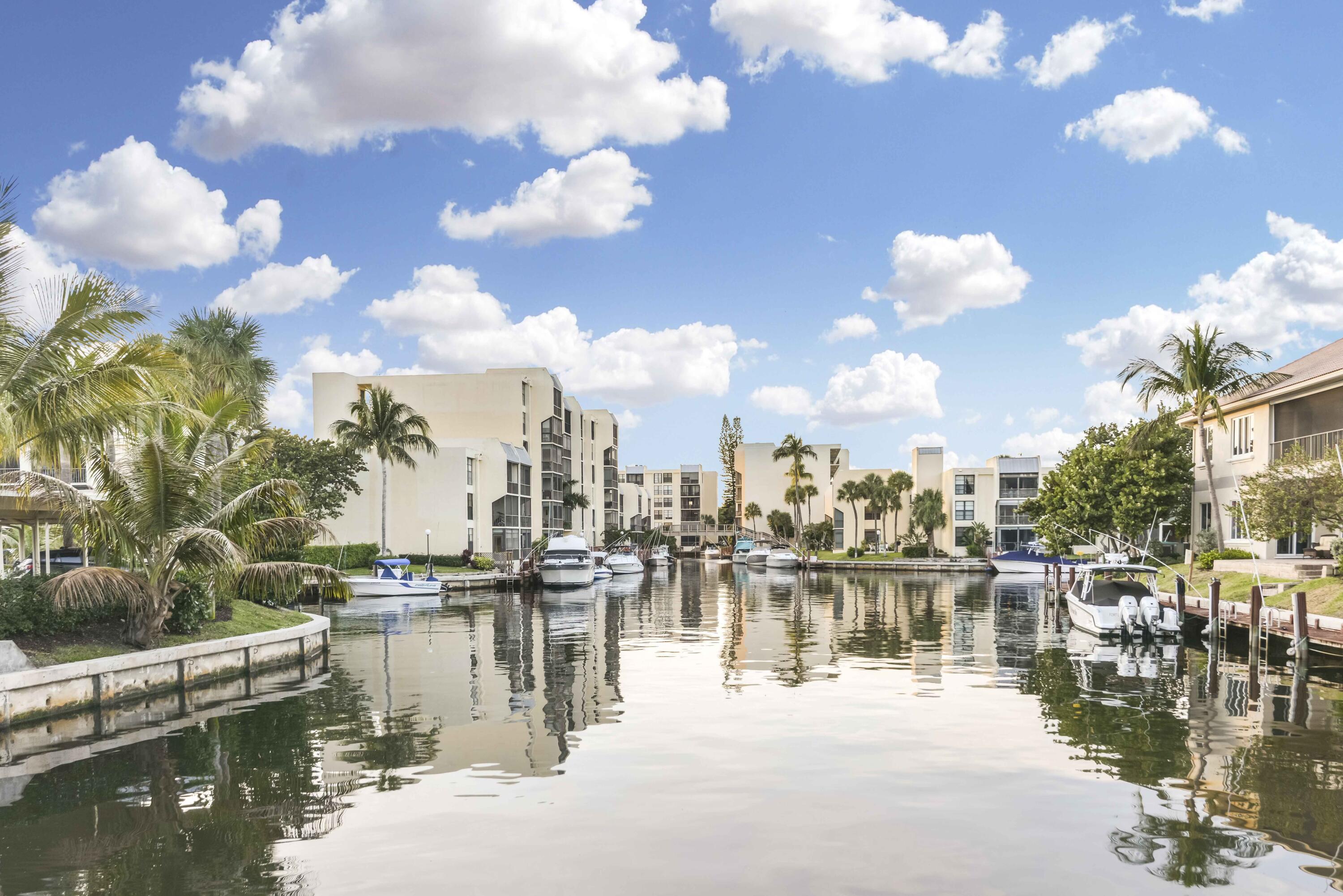 17 Royal Palm Way, Unit 1050 Boca Raton, FL 33432 - Photo 4 of 47 IMG_4359