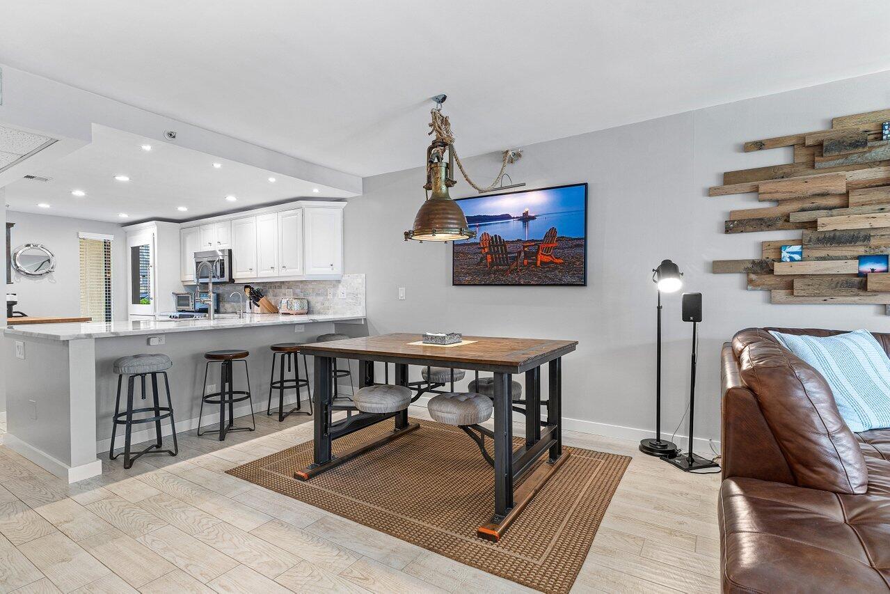 17 Royal Palm Way, Unit 1050 Boca Raton, FL 33432 - Photo 8 of 47 009-17RoyalPalmWay-1050-BocaRaton-FL-334