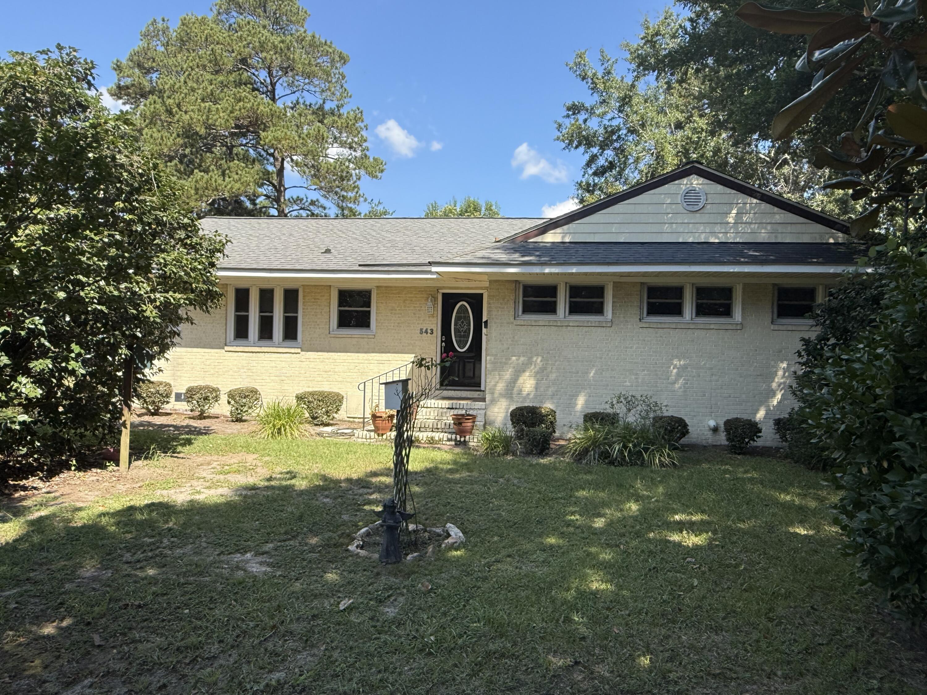 543 West Calhoun Street Sumter, SC 29150 - Photo 6 of 41 IMG_3948