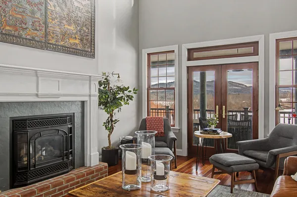 $1,375,000 | 4517 Oak Hill Road, Williston, VT 05495