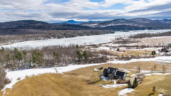 $1,375,000 | 4517 Oak Hill Road, Williston, VT 05495