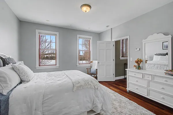 $1,375,000 | 4517 Oak Hill Road, Williston, VT 05495