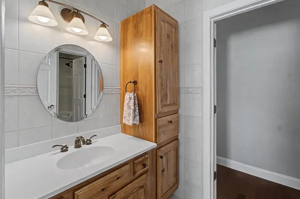 $1,375,000 | 4517 Oak Hill Road, Williston, VT 05495