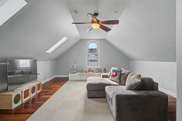 $1,375,000 | 4517 Oak Hill Road, Williston, VT 05495