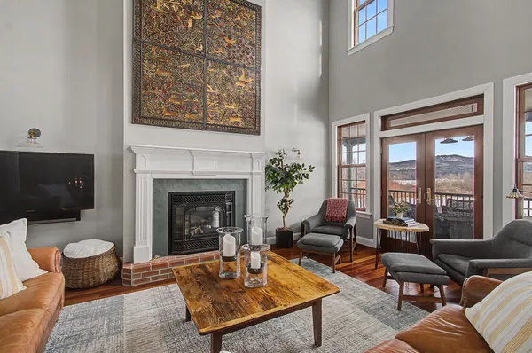 $1,375,000 | 4517 Oak Hill Road, Williston, VT 05495