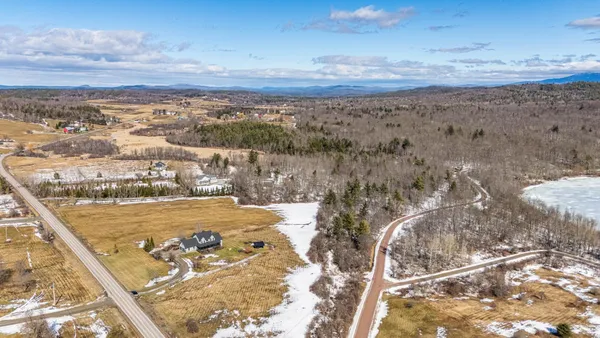 $1,375,000 | 4517 Oak Hill Road, Williston, VT 05495