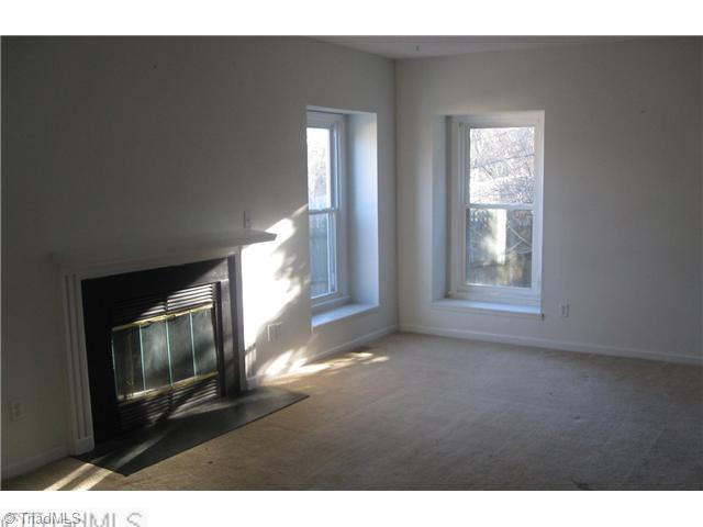 2012 Carlisle Way High Point, NC 27265 - Photo 2 of 7 Den/Family/Great Room.