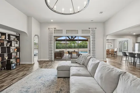 $950,000 | 191 Tabago Court, Austin, TX 78737