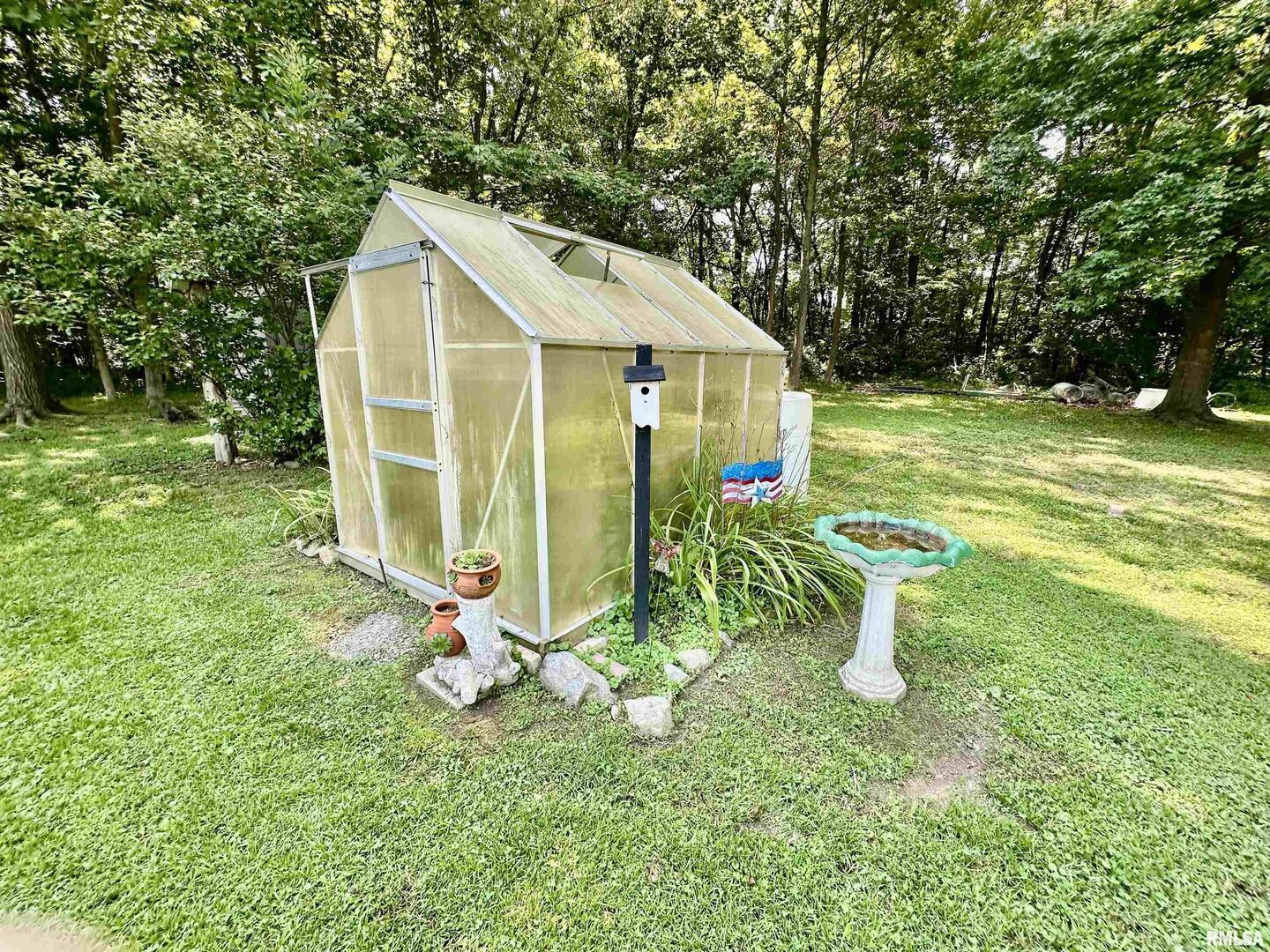 1409 West 5th Street West Frankfort, IL 62896 - Photo 45 of 56 a view of a house with backyard