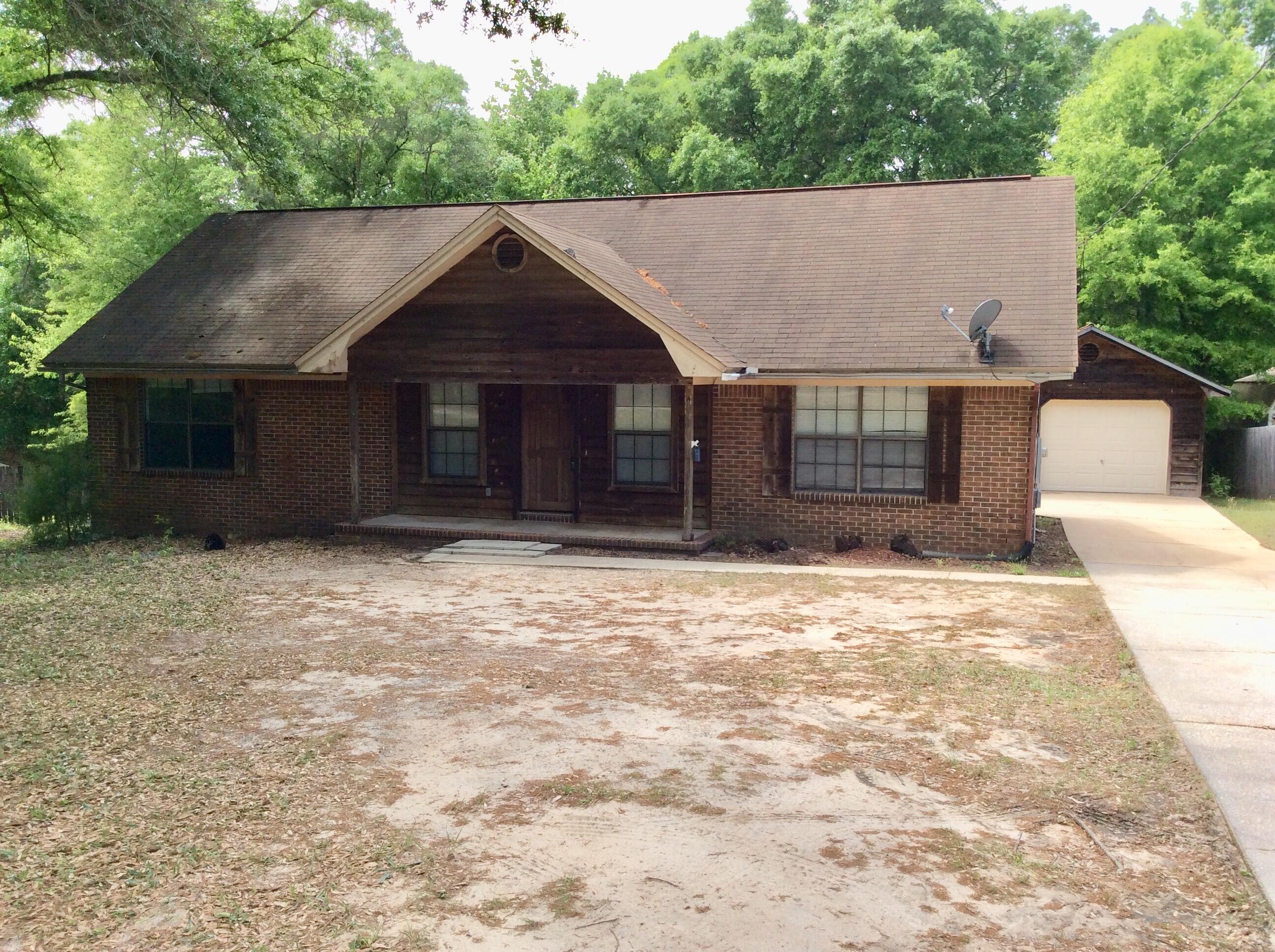 170 Ridge Lake Road Crestview, FL 32536 - Photo 2 of 23 IMG_7725