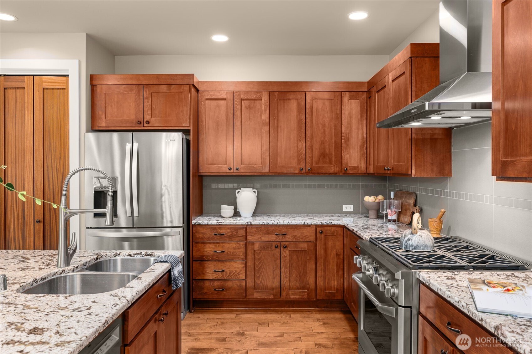 1213 North 41st Place Renton, WA 98056 - Photo 11 of 40