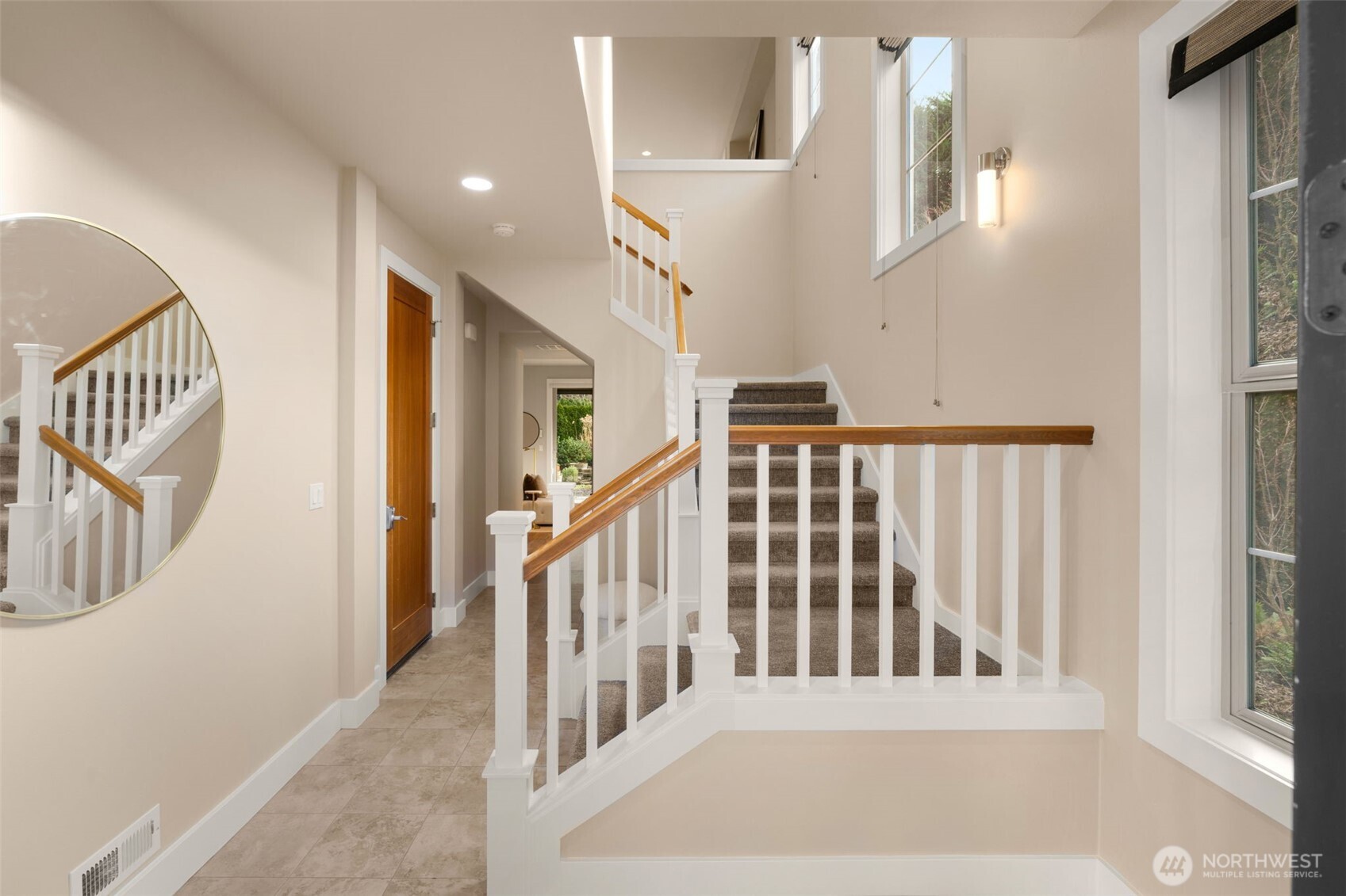 1213 North 41st Place Renton, WA 98056 - Photo 4 of 40