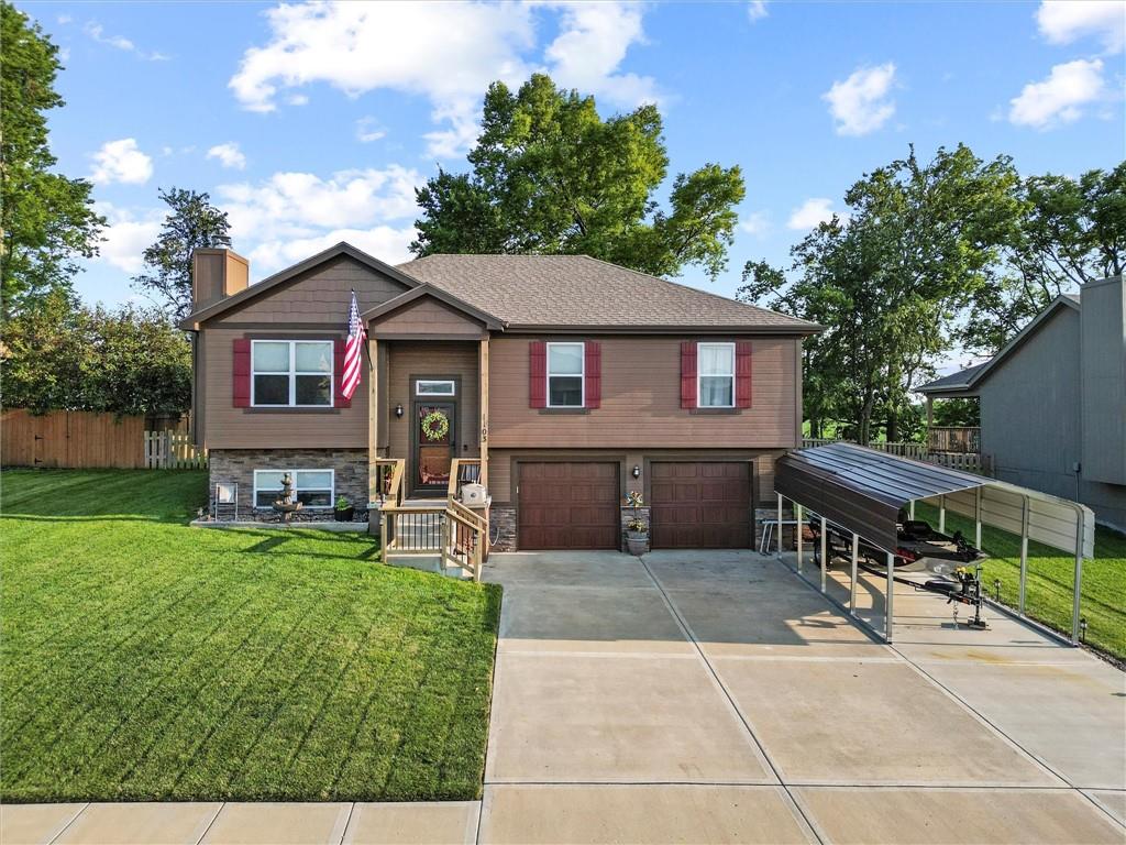 1103 Buttercup Street, Smithville, MO 64089 Compass