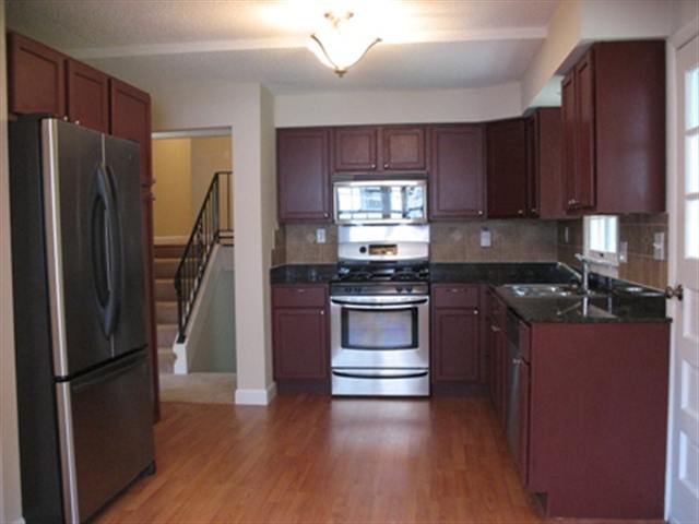 3907 North Millbrook Road Peoria, IL 61615 - Photo 3 of 9