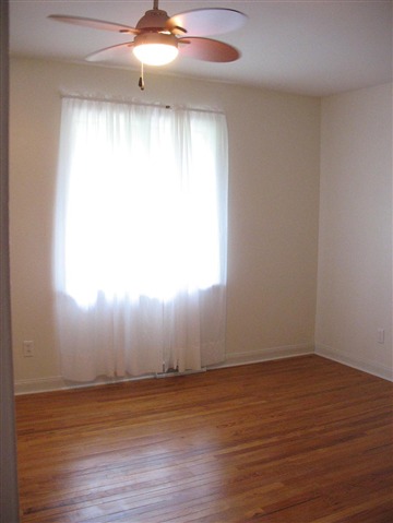 3907 North Millbrook Road Peoria, IL 61615 - Photo 5 of 9