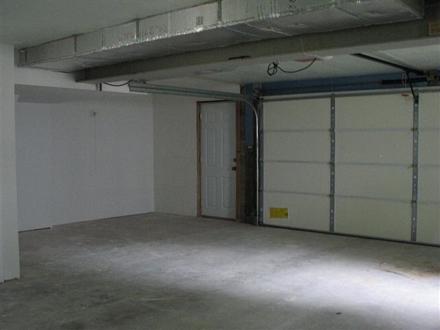 3907 North Millbrook Road Peoria, IL 61615 - Photo 8 of 9