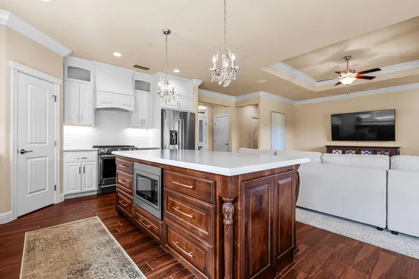 $725,000 | 180 Trek Lane, Redding, CA 96003