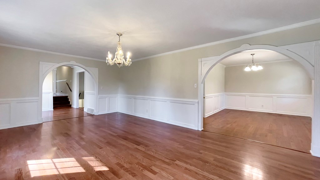 132 Crescent Road Greenwood, SC 29649 - Photo 4 of 28 Gallery Image 4