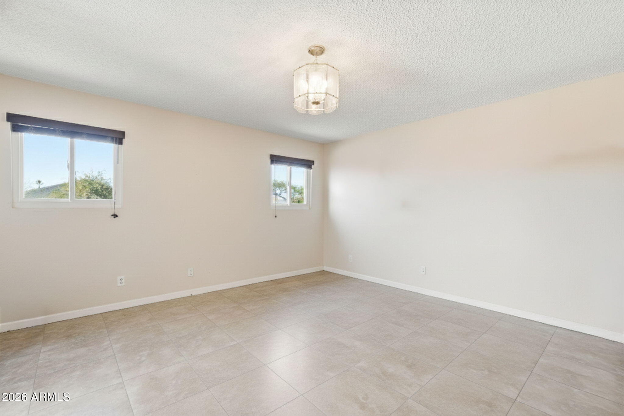 1504 North Iowa Street Chandler, AZ 85225 - Photo 20 of 40 Declutter GR