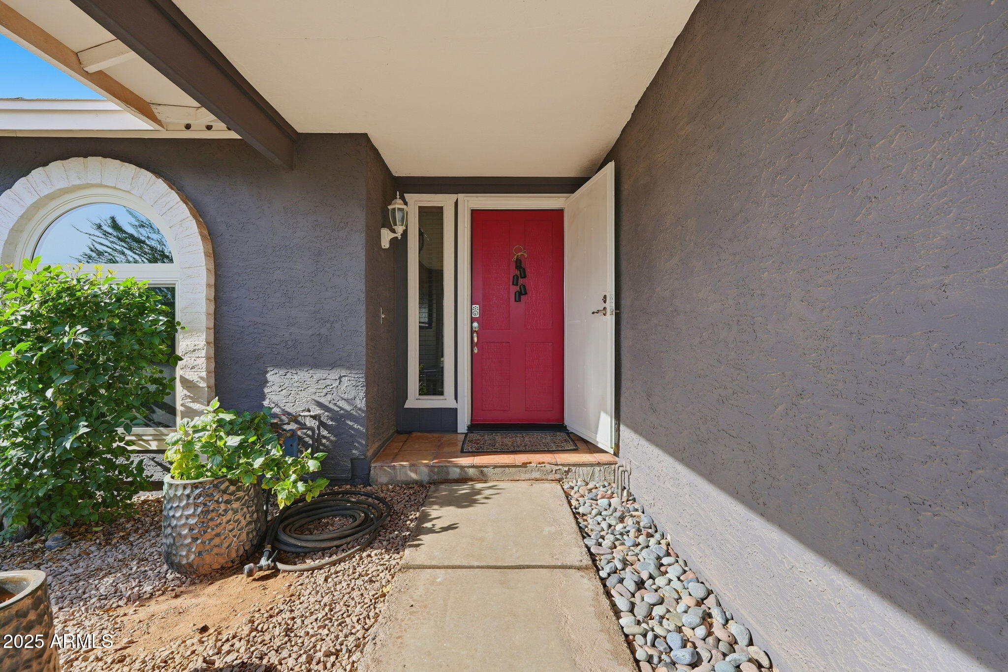 1504 North Iowa Street Chandler, AZ 85225 - Photo 3 of 34 a view of a entryway door of the house