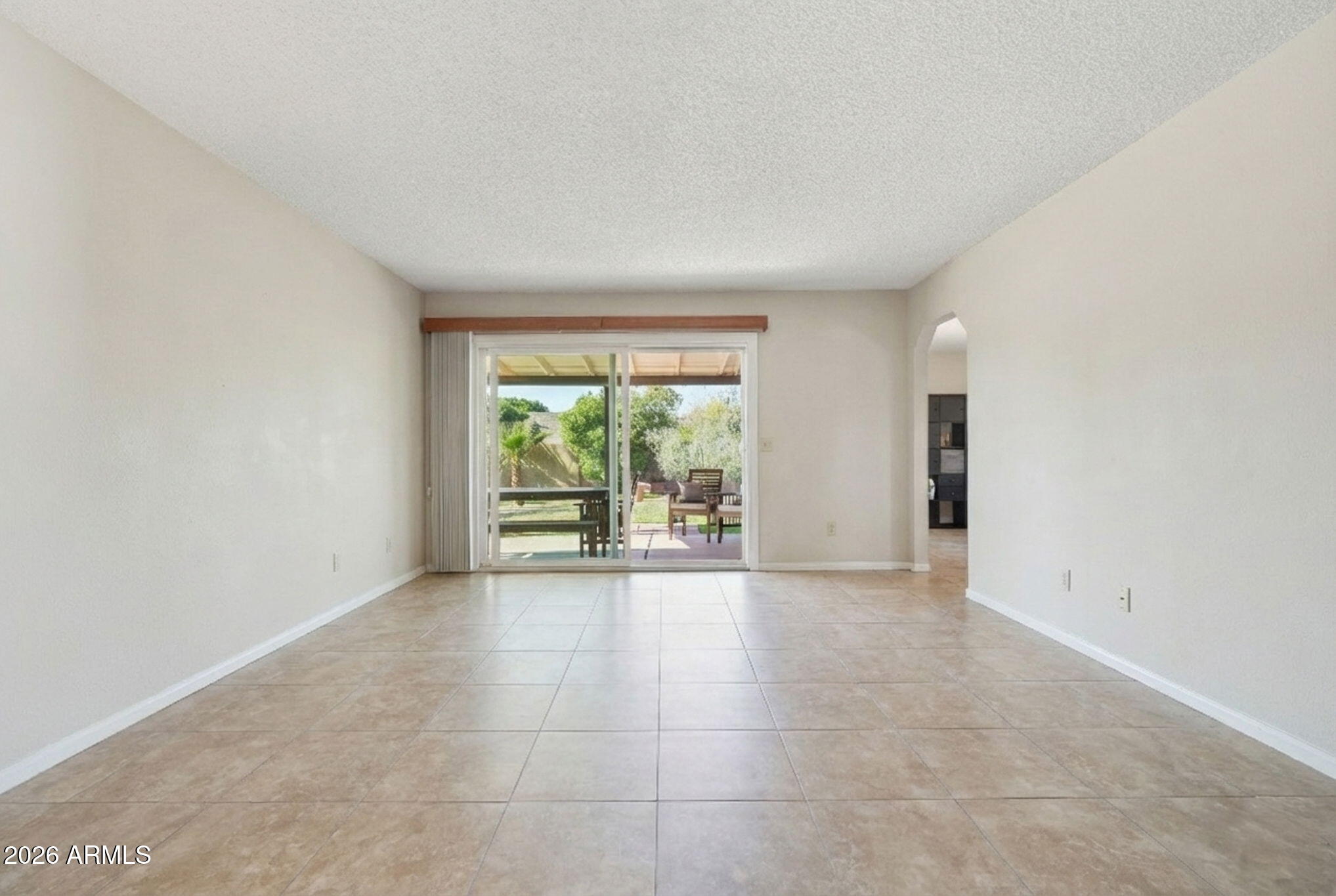 1504 North Iowa Street Chandler, AZ 85225 - Photo 10 of 40 Declutter LR