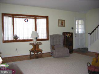 1502 Lucon Road Oreland, PA 19075 - Photo 3 of 6