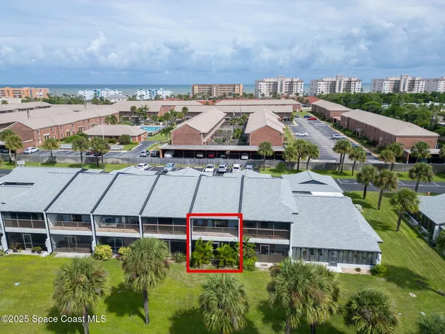 $349,999 | 737 Palm Springs Circle, Indian Harbour Beach, FL 32937