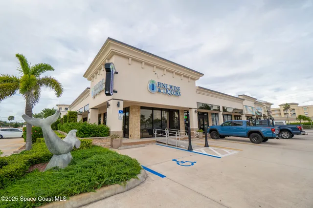 $349,999 | 737 Palm Springs Circle, Indian Harbour Beach, FL 32937