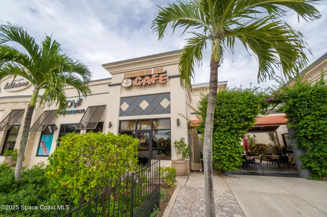 $349,999 | 737 Palm Springs Circle, Indian Harbour Beach, FL 32937