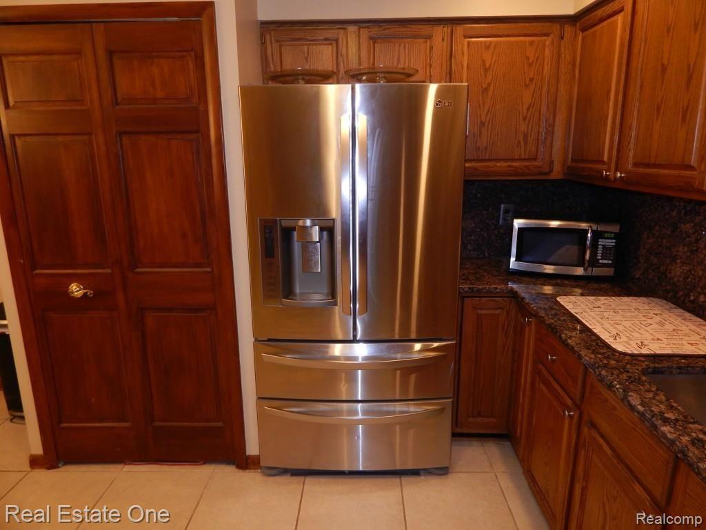 10509 Culver Road Brighton, MI 48114 - Photo 12 of 41 DSCN0037.jpg