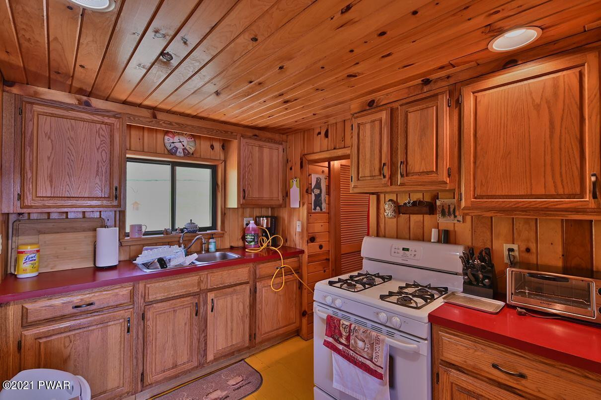 92 West Shore Road Waymart, PA 18472 - Photo 25 of 63