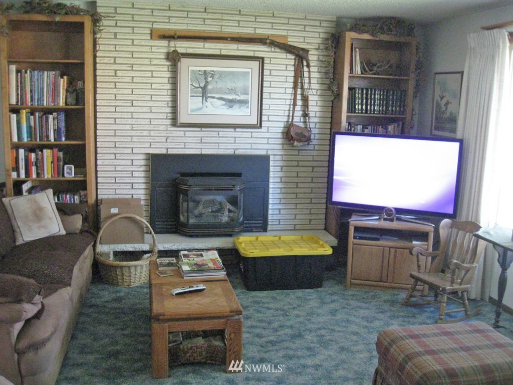 19388 Waukon Road North Edwall, WA 99008 - Photo 3 of 12