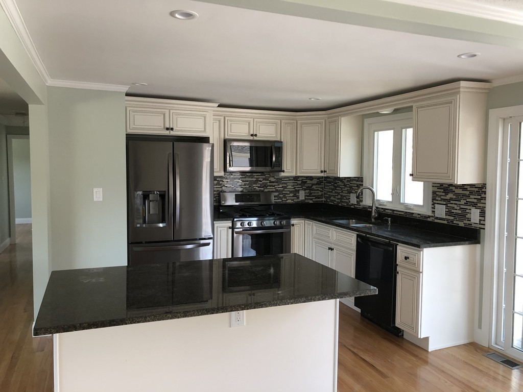 16 Fottler Road Hingham, MA 02043 - Photo 6 of 30 Gallery Image 6