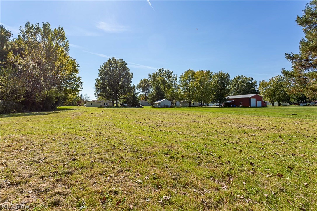 45320 Telegraph Road Elyria, OH 44035 - Photo 32 of 33 Back lot area