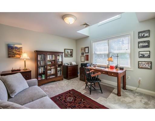 4 Monroe Road Marblehead, MA 01945 - Photo 16 of 37