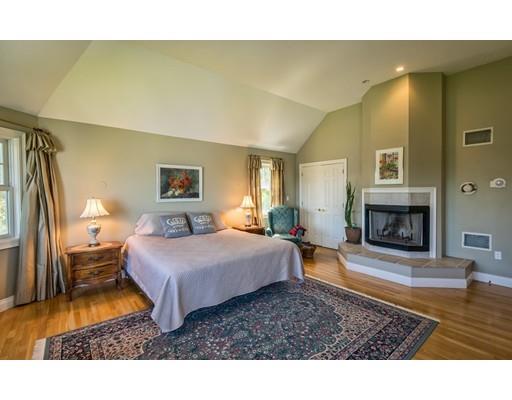 4 Monroe Road Marblehead, MA 01945 - Photo 24 of 37