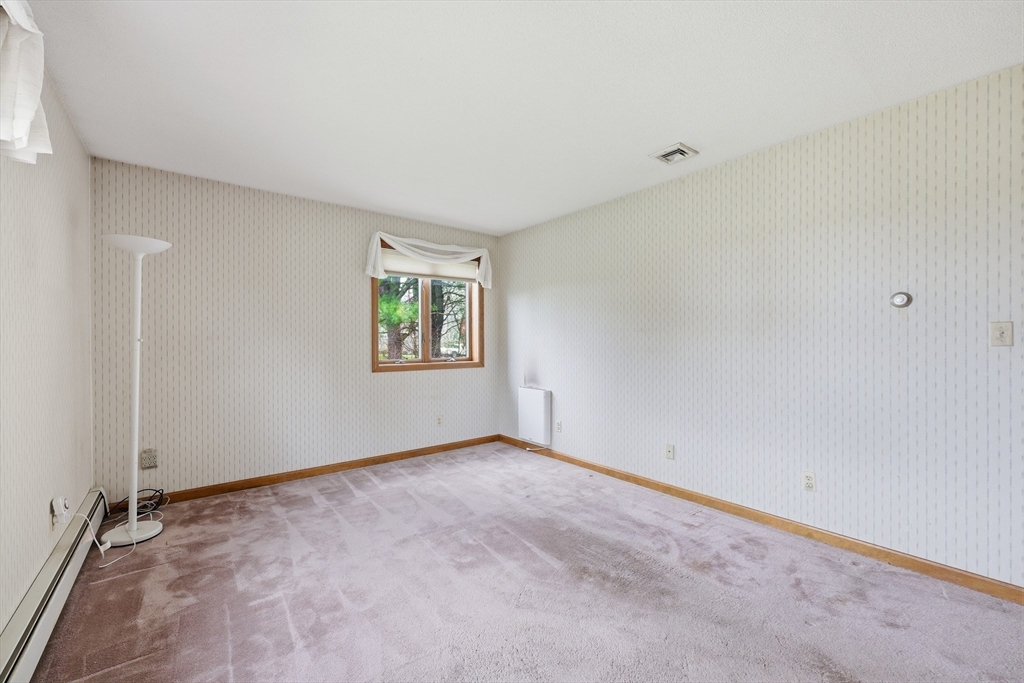 53 Hampden Road East Longmeadow, MA 01028 - Photo 22 of 32