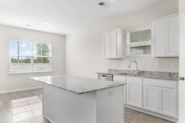 $273,900 | 170 Willow Bay Drive, Orangeburg, SC 29118