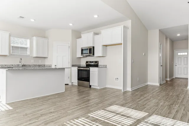 $273,900 | 170 Willow Bay Drive, Orangeburg, SC 29118