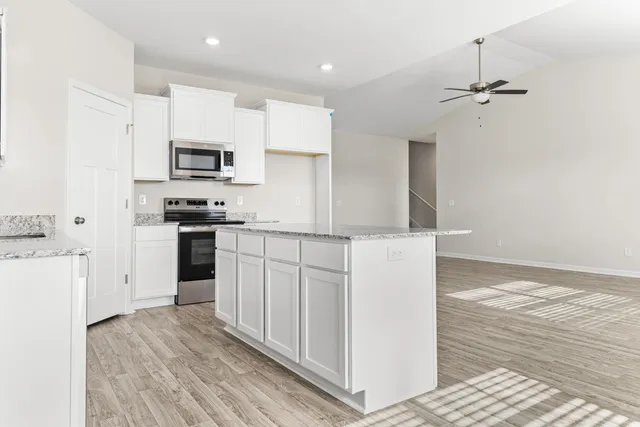 $273,900 | 170 Willow Bay Drive, Orangeburg, SC 29118