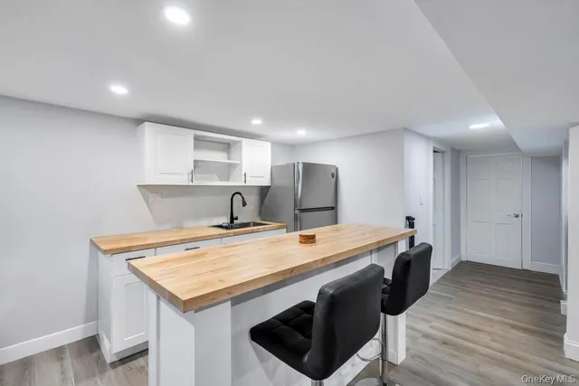 $649,999 | 455 North Hamilton Avenue, Lindenhurst, NY 11757