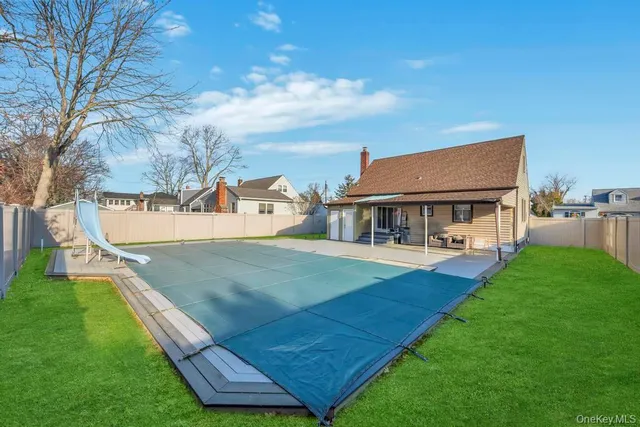 $649,999 | 455 North Hamilton Avenue, Lindenhurst, NY 11757