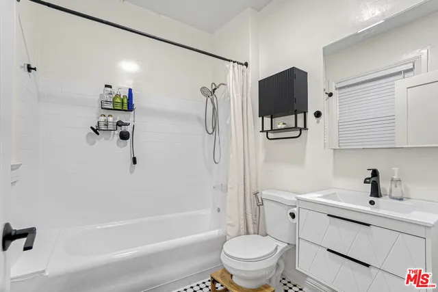 $12,250,000 | 1775 North Orange Drive, Los Angeles, CA 90028