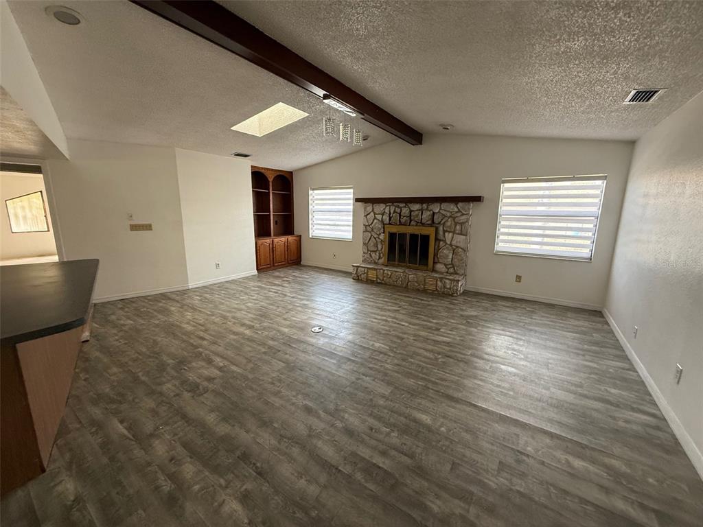 5312 Suwannee Road Weeki Wachee, FL 34607 - Photo 4 of 20